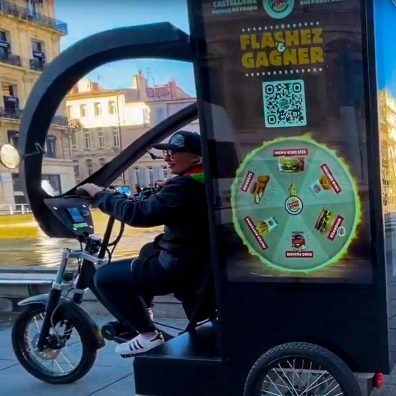 Triporteur avec écran LED Burger King